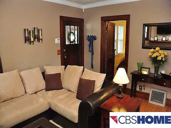 4th image of 5065 Blondo St