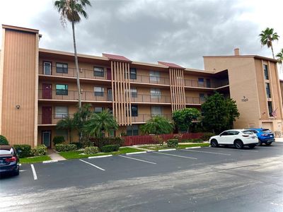 7320 Lake Circle Dr #202, Margate, FL, 33063