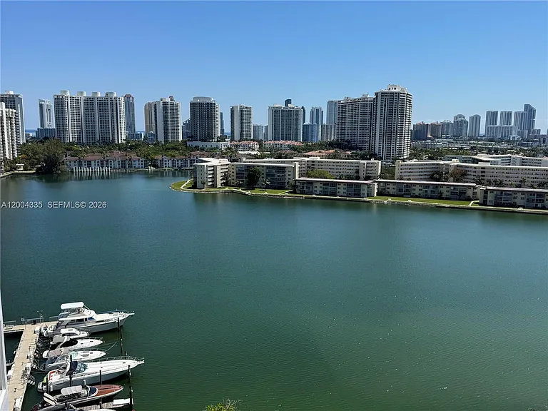 18041 Biscayne Blvd #1603 — Photo 30