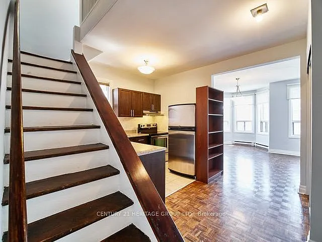 3 bed, $3,200 — Photo 2