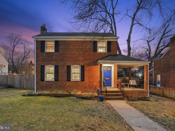 5058 27th St N, Arlington, VA 22207