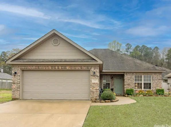 439 Wisteria Dr, Bauxite, AR 72011