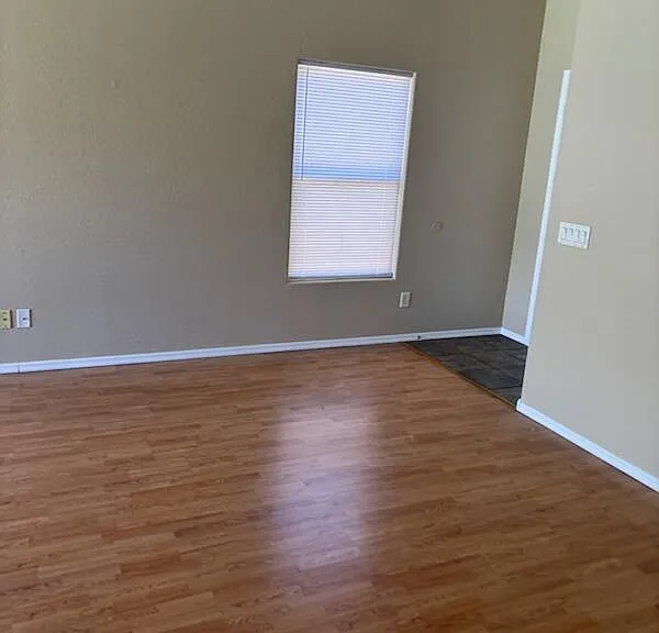15340 W Acapulco Ln — Photo 4