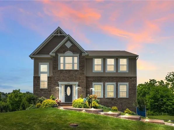 1083 Livorno Dr, Oakdale, PA 15071