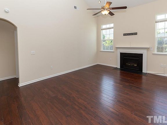 3rd image of 5 White Willow Ct