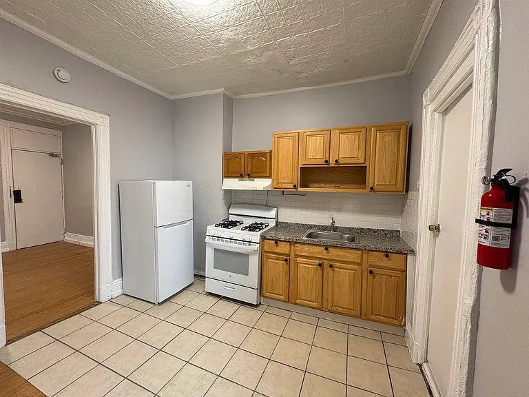 1716 Bergenline Ave #6 — Photo 8