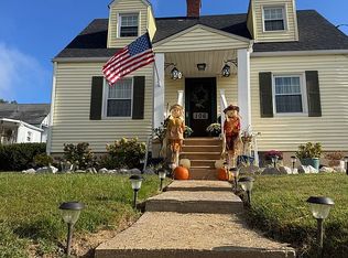 106 Chestnut St, Dunbar, WV 25064