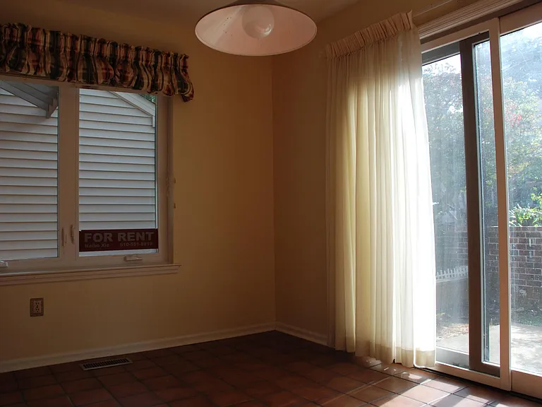 28 Knox Ct — Photo 6