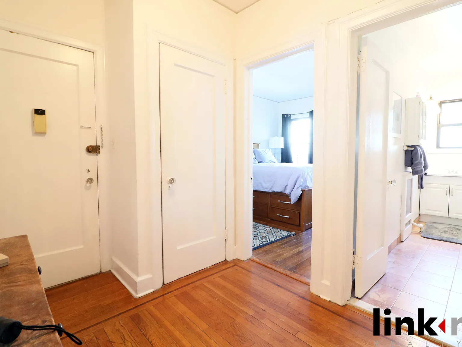 1 bed, 1.0 bath, $2,199 — Photo 3