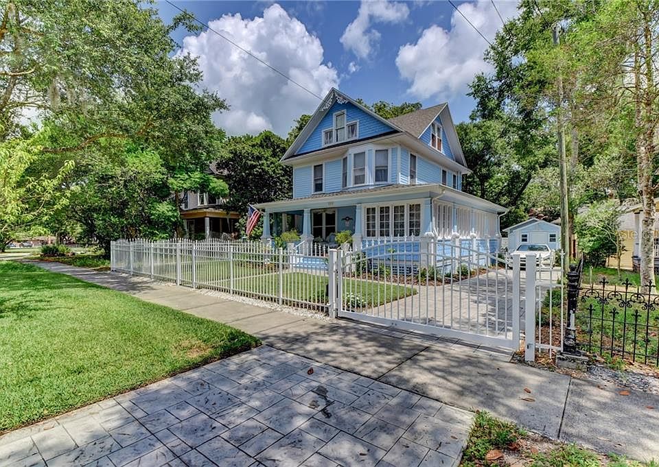 1st image of 233 W Rich Ave