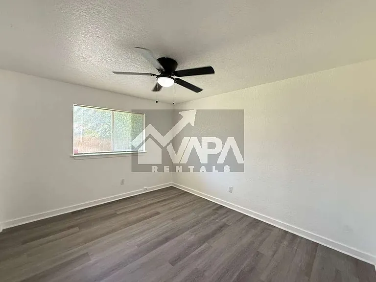 9315 Cliff Way St — Photo 14