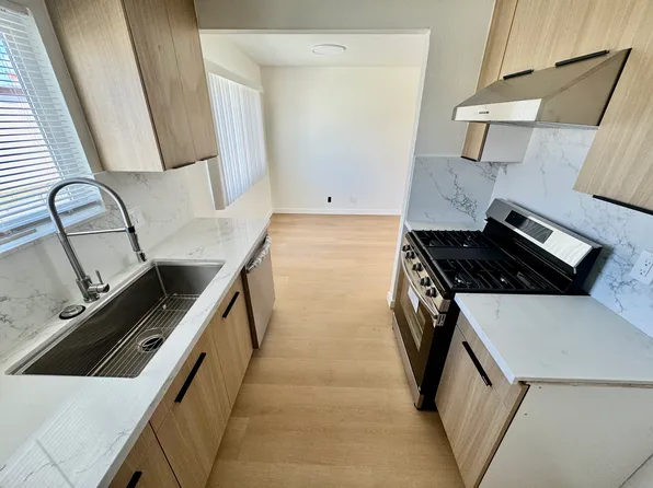7861 Macdonald Dr #7, Huntington Beach, CA 92647
