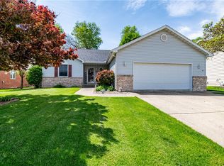 1011 Bunker Ln, Decatur, IL 62526