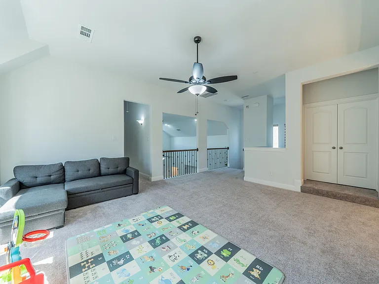 921 Bayberry Dr — Photo 14