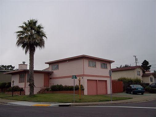 1st image of 822 Kipling Ave