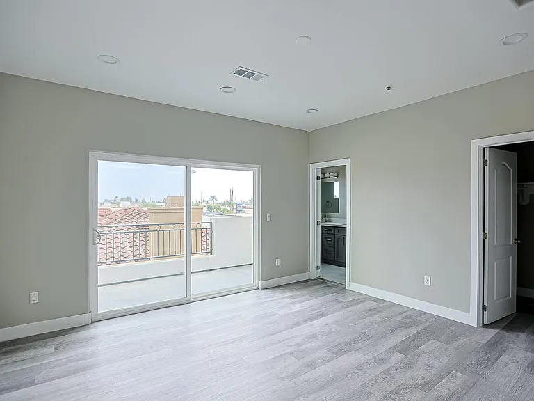 11752 Mount Fuji Ct — Photo 12