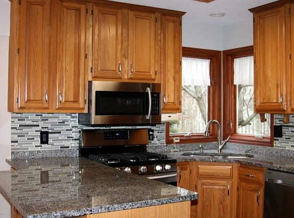 4th image of 3374 Hemmingway Ln