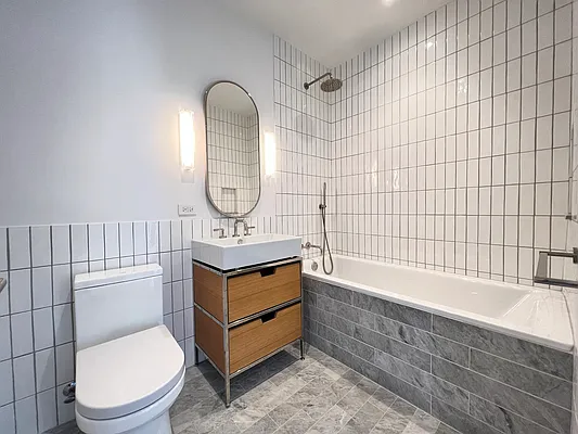 Rented by Bond New York | media 24