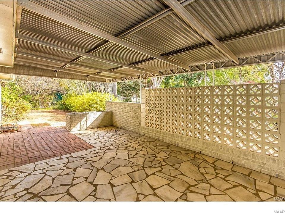 2nd image of 319 Mont Vista Dr