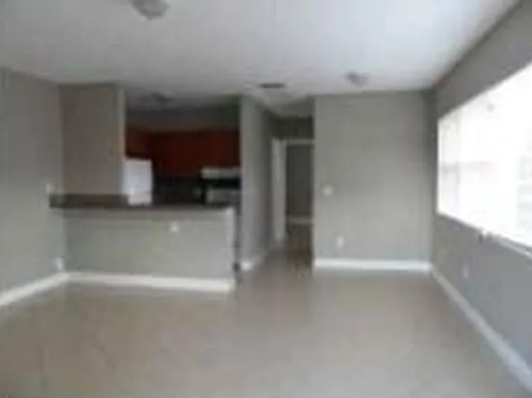 1611 N Treasure Dr #A2, North Bay Village, FL 33141