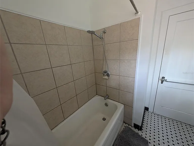 234 SW 3rd St — Photo 16