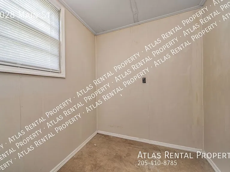 1028 Main St — Photo 29