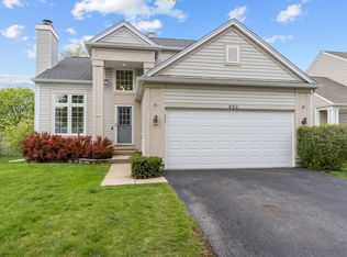 450 Summersweet Ln, Bartlett, IL