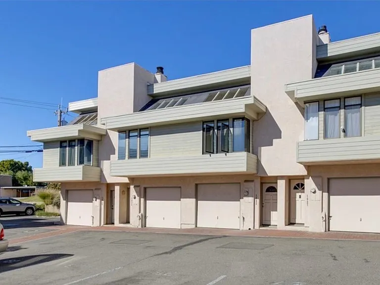 1623 Ramona Ave — Photo 16