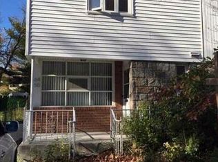 6450 218th St, Oakland Gardens, NY 11364
