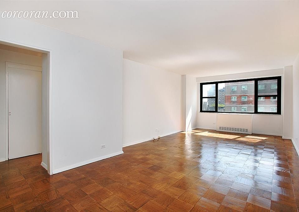 1st image of 115 E 9th St APT 9G