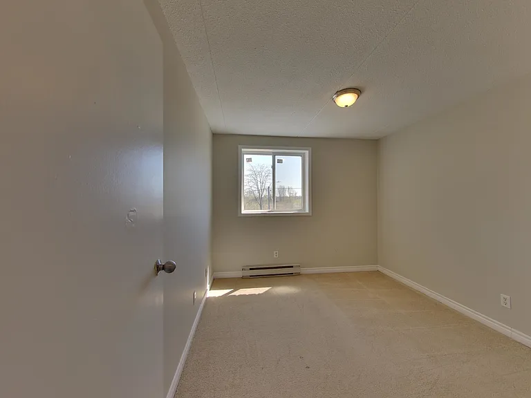 149 London Rd — Photo 7
