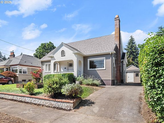 2nd image of 4435 NE 35th Ave