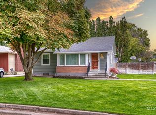 1122 E Pine St, Caldwell, ID 83605