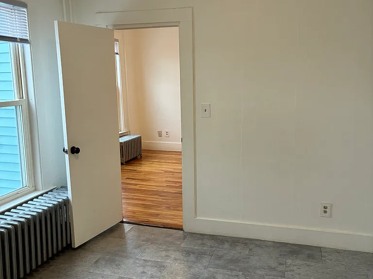 170 Pine St #4 — Photo 21