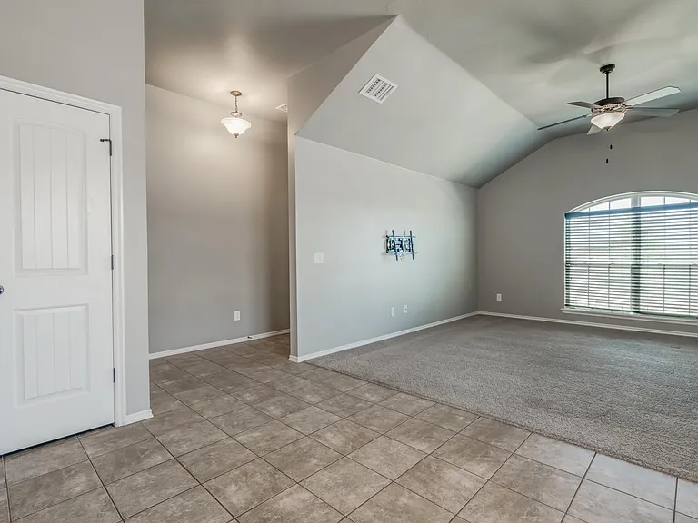 11825 SW 9th St — Photo 11