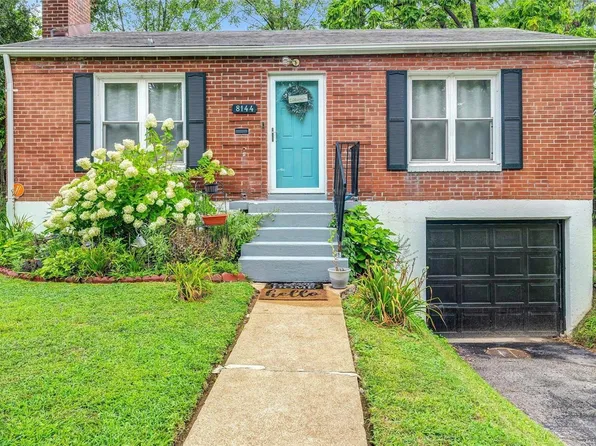 8144 Vardaman Dr, Saint Louis, MO 63130