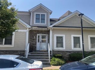 14 Topside Ln, Staten Island, NY 10309