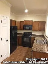 3 bed, 2.5 bath, 1237 sqft, $1,400 — Photo 2