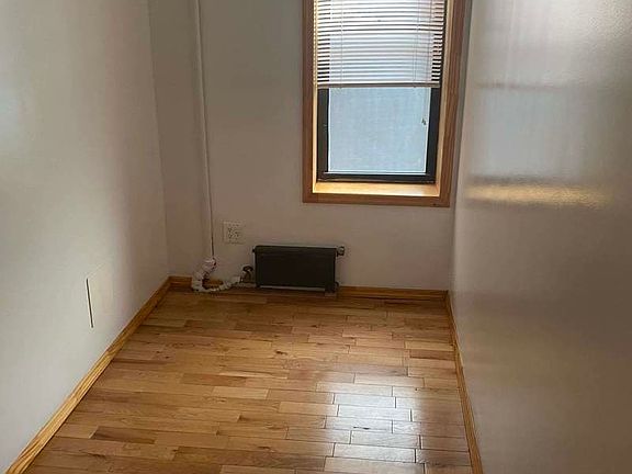 3rd image of 42 Diamond St #9A