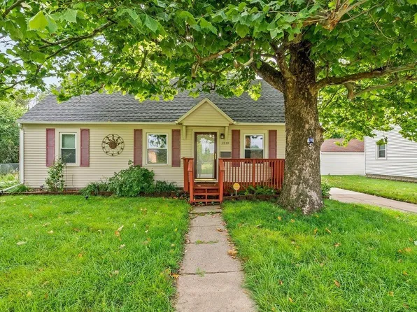 1310 Burton Ave, Waterloo, IA 50703