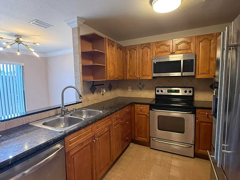 2050 Oleander Blvd #11-103 — Photo 6