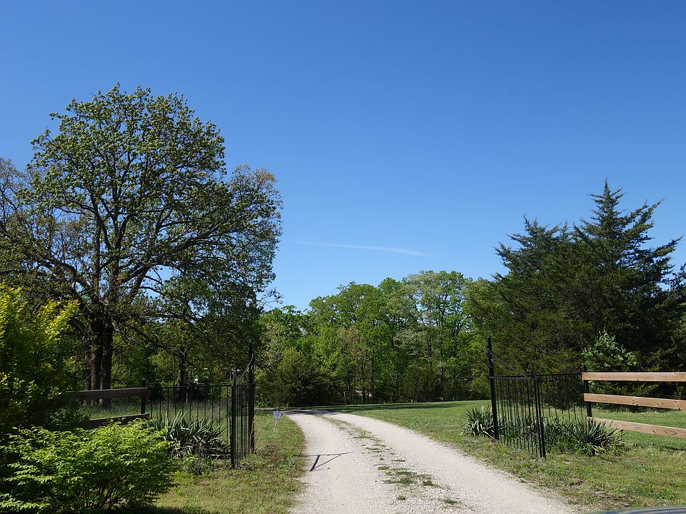 Driveway Entrance