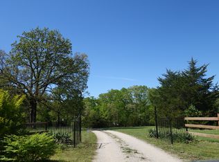 1051 Dunham Rd, Saint James, MO 65559