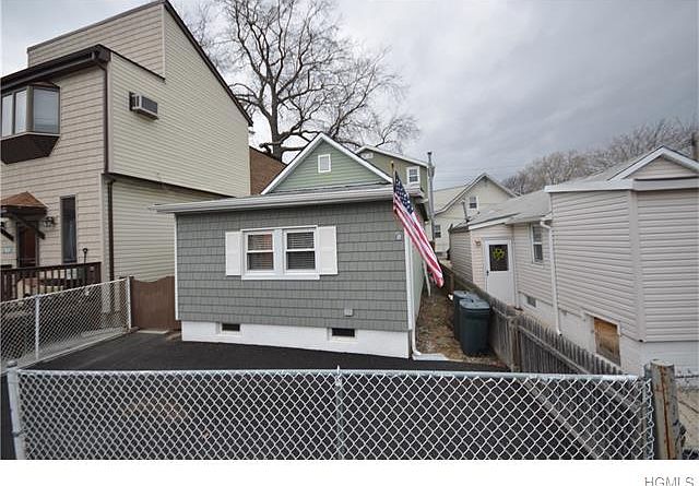 1st image of 118 Edgewater Park #C