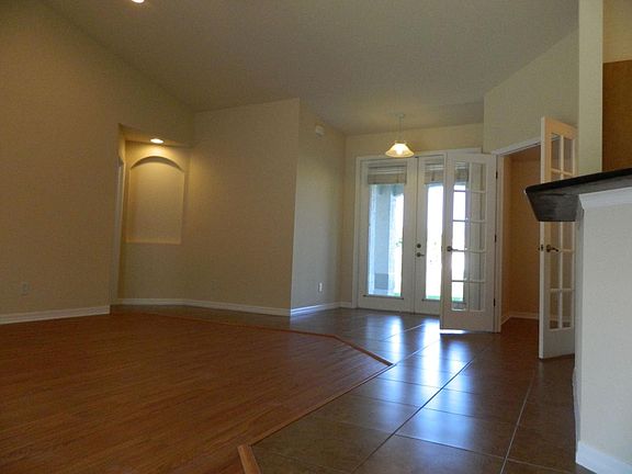5th image of 2380 S Biscayne Dr