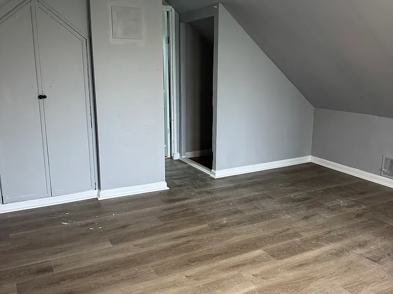 52-54 Ives Ct #3 — Photo 26