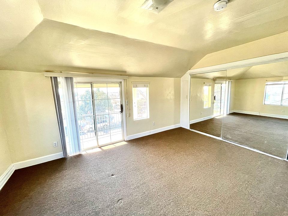 1st image of 3081 E 6th St #2