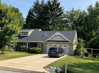 1015 S Covenanter Dr, Bloomington, IN