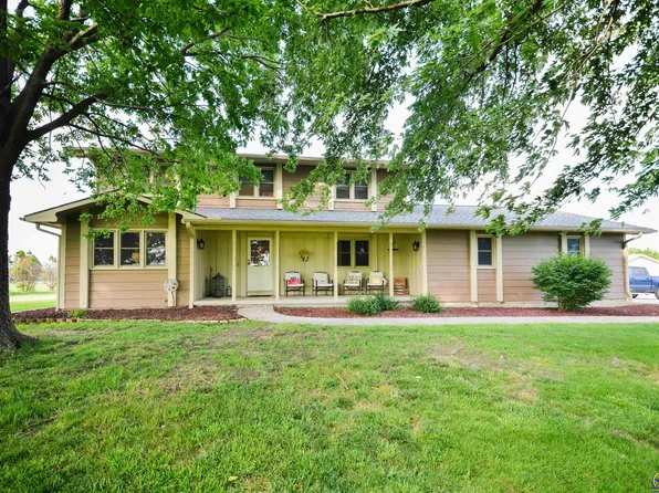 1786 Road E5, Emporia, KS 66801