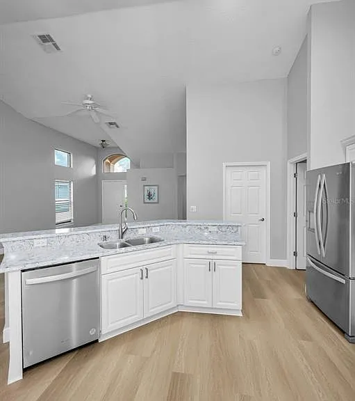 6240 Fairskies Dr — Photo 9